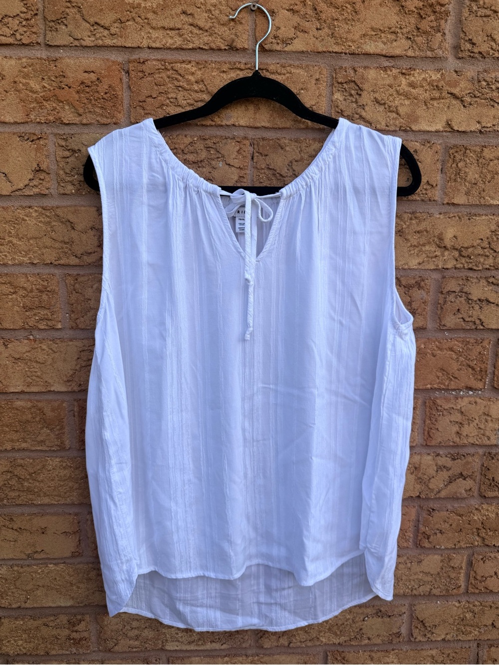 💫4/$25 • Tribal Sleeveless White Tie-Neck Women's Top